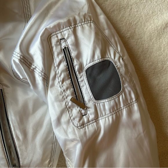 Women’s Nike cropped puffer jacket from Y2K - Picture 5 of 9